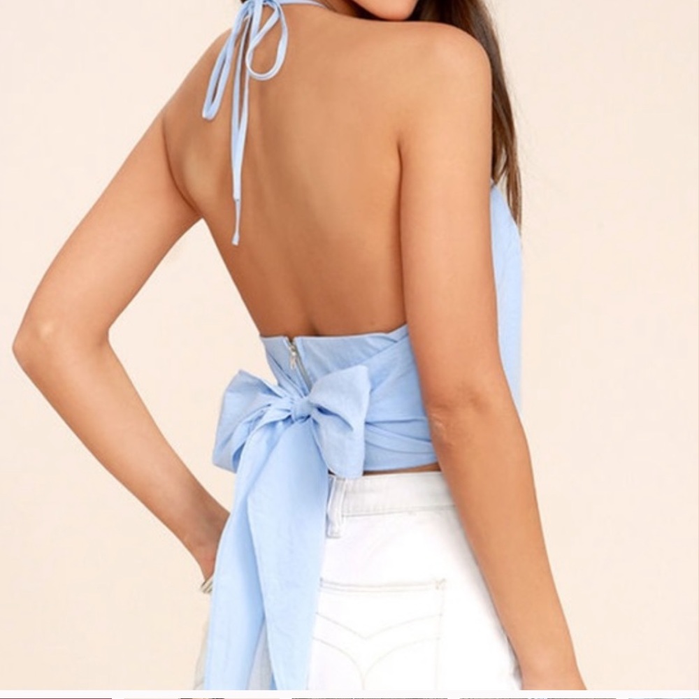 Lulus blue halter top size M tie back with tags NEW